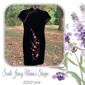 Vintage 1990s Chinese Silk Suede Qipao Dress Black Embroidered Pink Floral (C69)